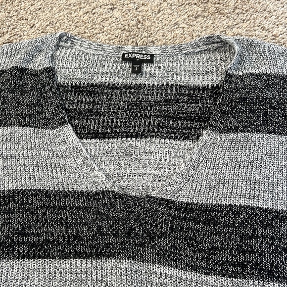 Express Sweater - Picture 3 of 5